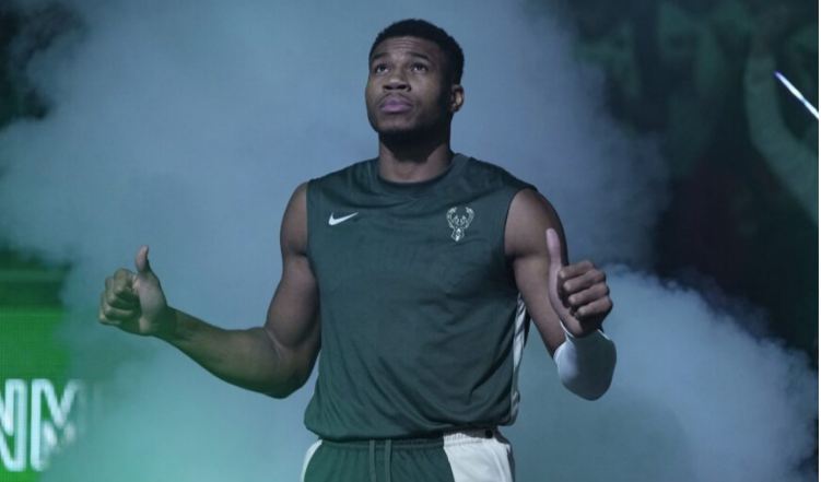 BREAKING NEWS: Giannis Antetokounmpo Makes a Shocking Statement on Charles Barkley After Major Inside the NBA Announcement…