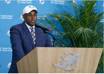 NEWS UPDATE: Miami Dolphins Execute Trade Proposal, Exchanging 4th-Round Pick for ‘High-Potential’ $38M Quarterback.