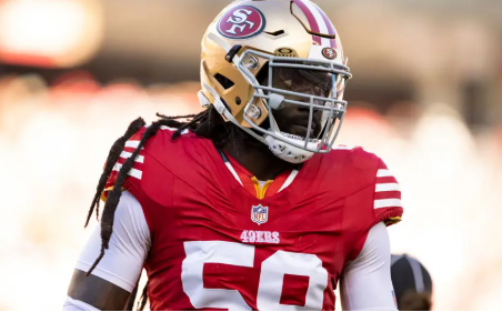 JUST IN: 49ers Sends a Clear Message with De’Vondre Campbell’s Locker Emptied and Nameplate Removed.