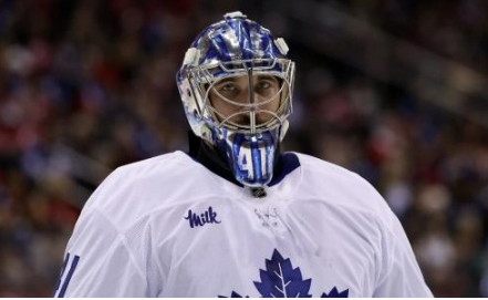 JUST IN: Maple Leafs Facing Goalie Dilemma as Stolarz Injured, Hildeby Called Up on Emergency Basis.