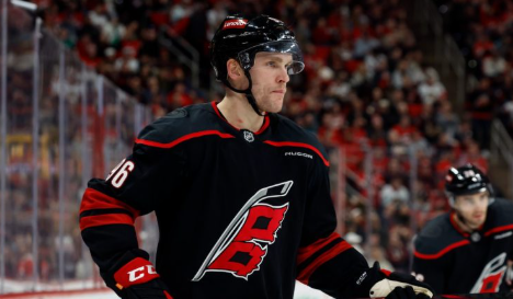 JUST IN: Hurricanes Rocked as Star Winger Rantanen Sidelined with Alarming Lower-Body Injury, Misses Utah Showdown with 4 Nations Tournament Looming.