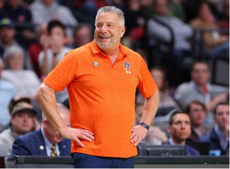 Breaking News: Bruce Pearl Explodes on Live TV, Passionately Defends his Auburn Guards with Unfiltered Energy.