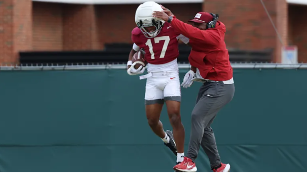 JUST IN: Alabama’s Freshman Phenom Stuns Coaches as He Joins Veteran Starters in High-Stakes Practice Reps.