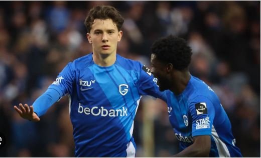 Griekse Glorie: Manchester City Zet Gesprekken Voort over Genks 17-jarige Rijzende Ster in Spraakmakende Ruildeal…