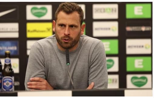 GERADE EINGETROFFEN: Sturm-Graz-Trainer räumt Spekulationen über die Zukunft des aufstrebenden Mittelfeld-Stars aus dem Weg – Interesse europäischer Topklubs an William Bøving