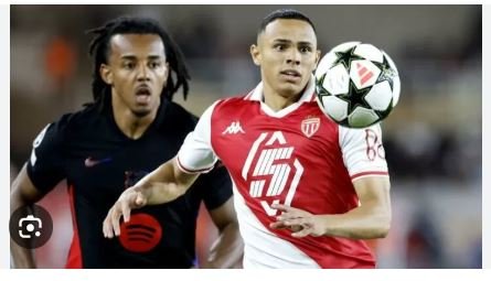 BREAKING NEWS: Barcelona Shift Transfer Focus Away from Full-Backs as Vanderson Looks Elsewhere…