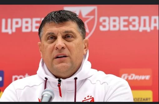 Coach Vladan Milojević Honored for 300th Match with Crvena Zvezda