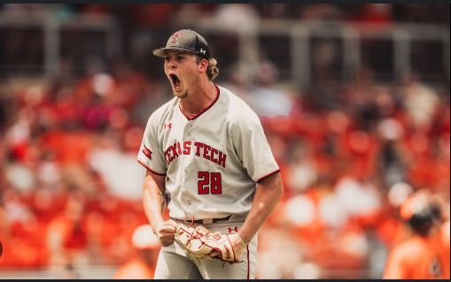 Cincinnati Reds Add Pitcher Taylor Floyd on Minor League Deal